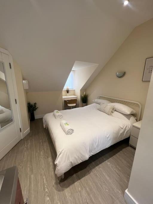 6 Studio Flat, 50M To Airbus Bristol Exterior foto