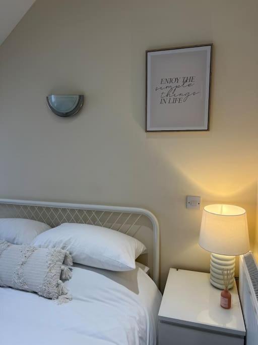 6 Studio Flat, 50M To Airbus Bristol Exterior foto